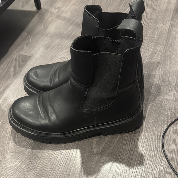 Black Men's Boots - Picture 1 of 4